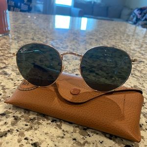 Ray-Ban Round Metal Frame